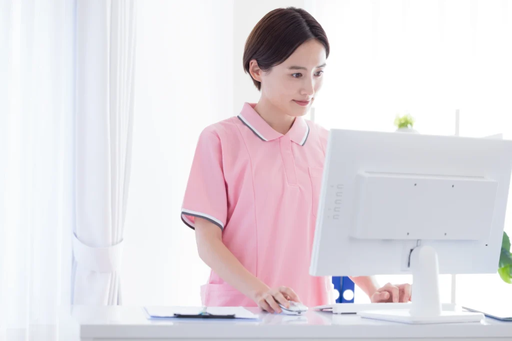 特定技能の受入れ機関が受け入れ前に満たす5つの基準とは？